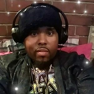 Meet your Posher, Emanuel